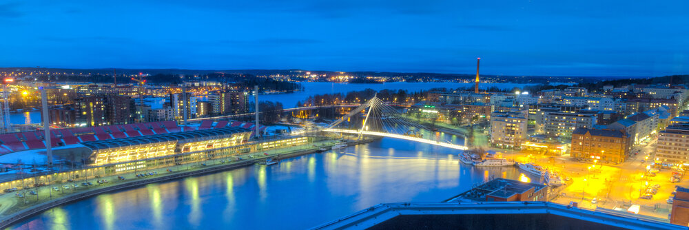 Tampere bei Nacht