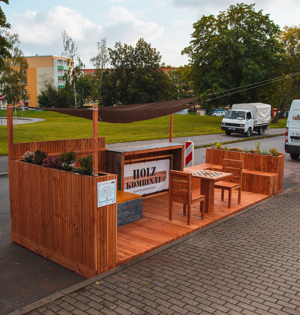 Die Aufenthaltsqualität entlang der NUMIC-Route wurde mit Stadtmöbeln erhöht.