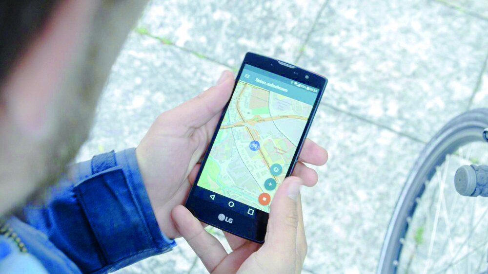 Als mobile Sensorik werden Smartphones mit der MobiApp Chemnitz eingesetzt, um die Mobilitätsdaten zu erfassen und Feedbackfunktionen zu Ideen, Plätzen etc. zu ermöglichen.