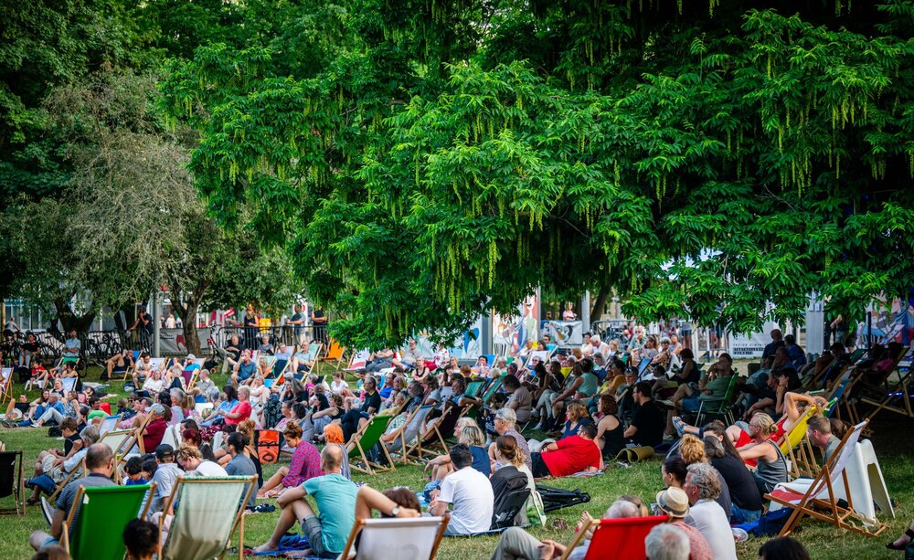 Parksommer im Stadthallenpark