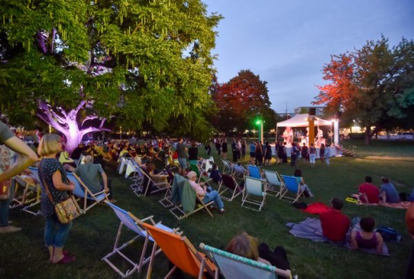 Parksommer im Stadthallenpark Chemnitz