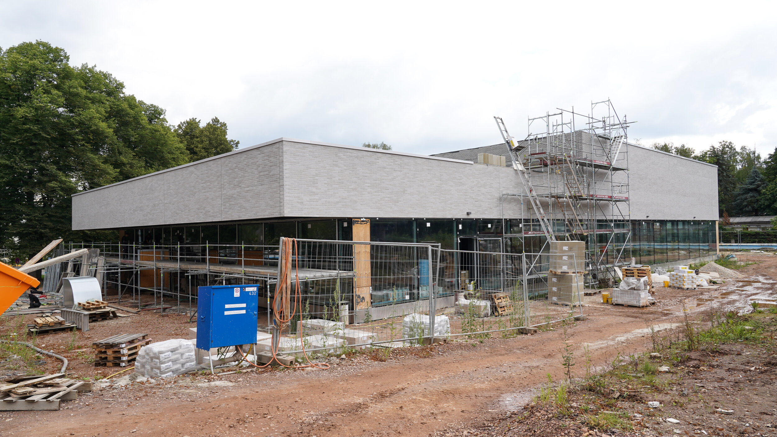 Schwimmsportkomplex Bernsdorf - Rückblick auf das Baugeschehen: Chemnitz.de
