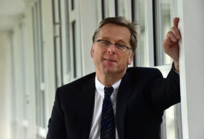 Prof. Dr. Arved C. Hübler