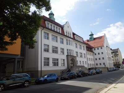 Ehemalige III. Fortbildungsschule - Flur mit Trinkbrunnen - 2020