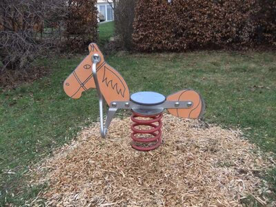 Spielplatz Johannes-Ebert-Straße, Federwippe