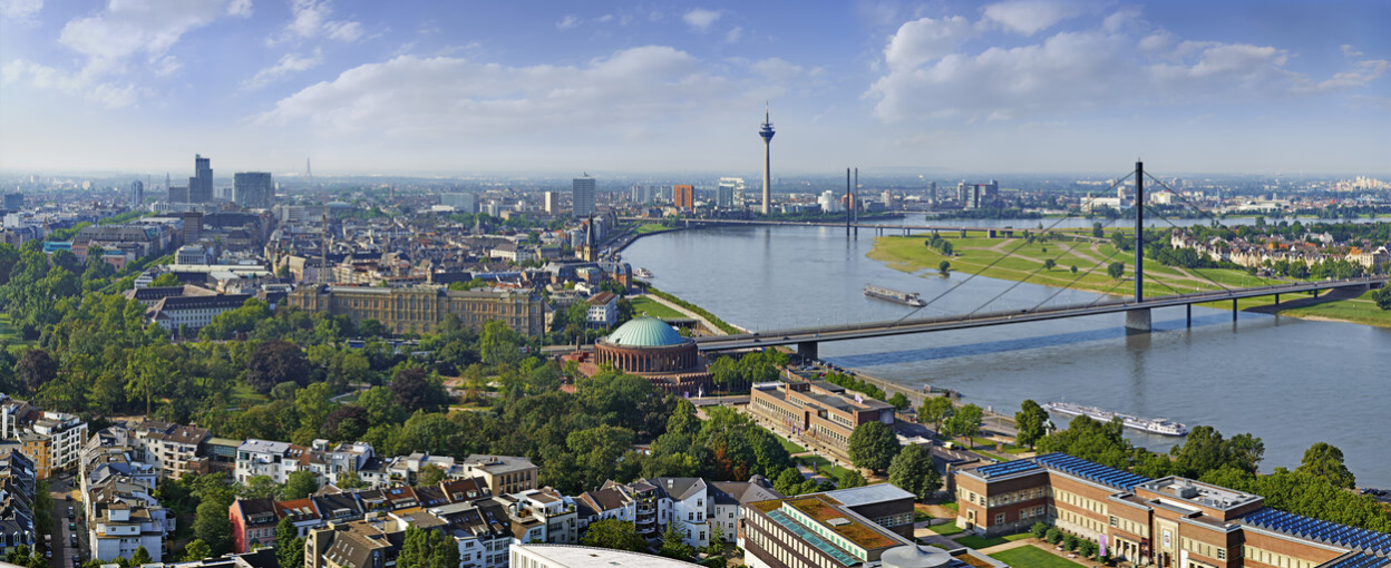 Düsseldorf Skyline - Panorama