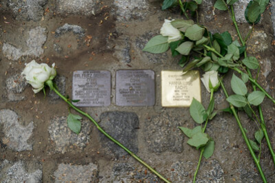 Stolperstein für Hanna Luise Sachs, geb. Cohn - auf dem Stolperstein steht: "Eulitzstraße 13 wohnte Hanna Luise Sachs, geb. Cohn, Jg. 1919, Flucht 1939, Argentinien