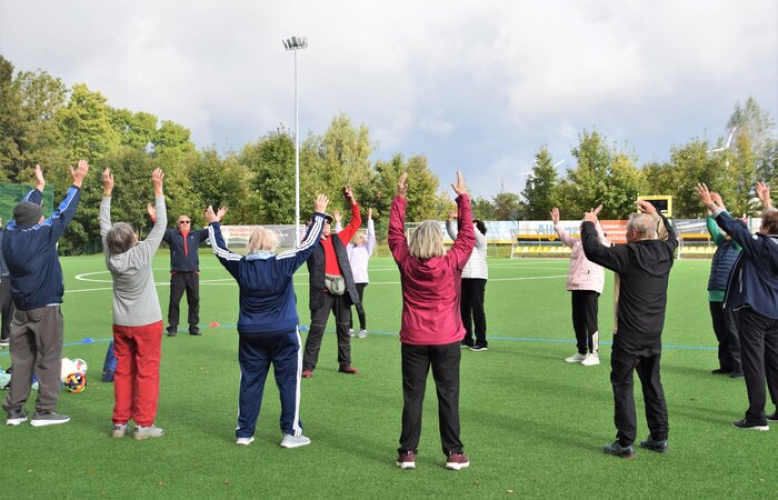 MoKo-Fit: Bewegungsprogramm für Seniorinnen und Senioren
