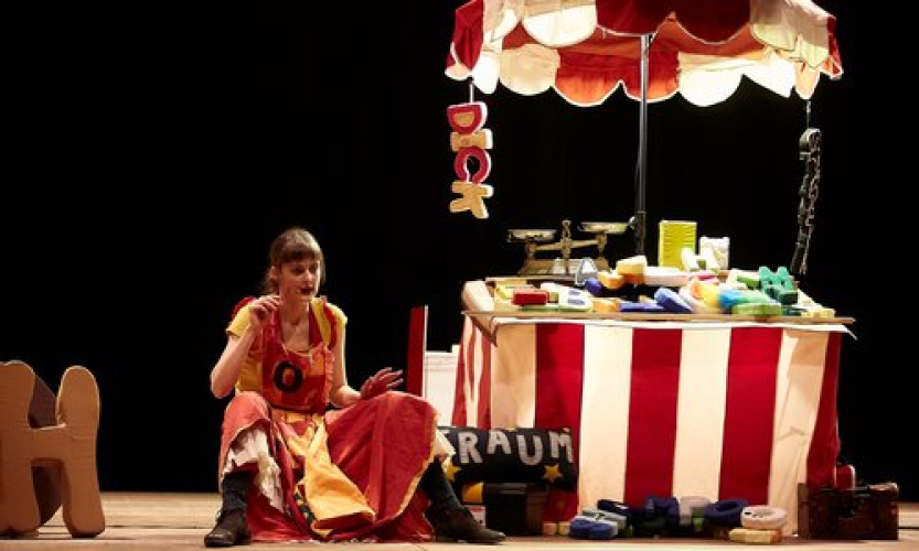 Theater "Die Händlerin der Worte und die gestohlenen Wörter"