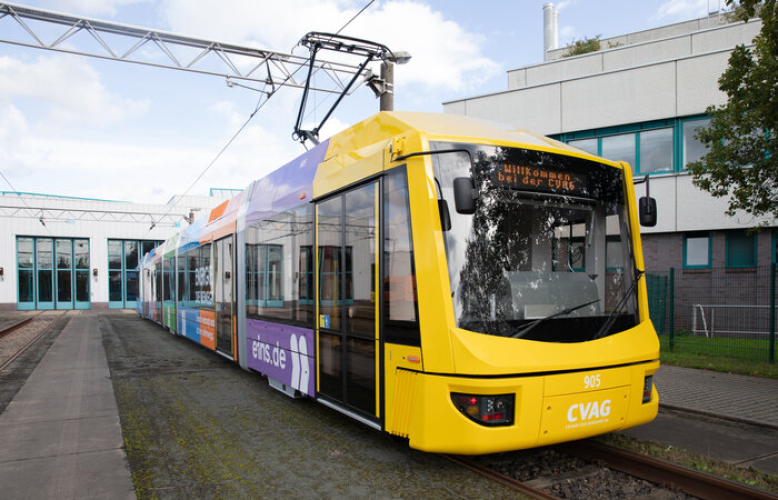 Tram in the colours of the Esse