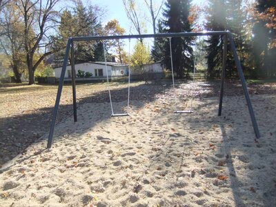 Spielplatz Park Glösa, Schaukel