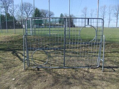 Spielplatz am Sportplatz Euba, Torwand