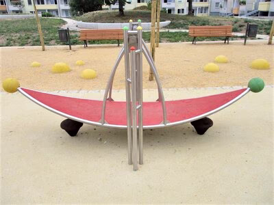 Spielplatz Rüdiger-Alberti-Park, Wippschiff