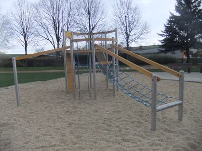 Spielplatz am Sportplatz Euba, Kletterkombination