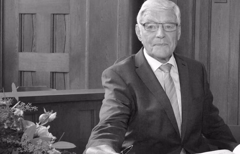 Dr. Eberhard Langer gestorben
