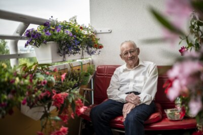 Dr. Helmut König