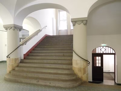 Ehemaliges Reformrealgymnasium - Aufgang Haupttreppenhaus