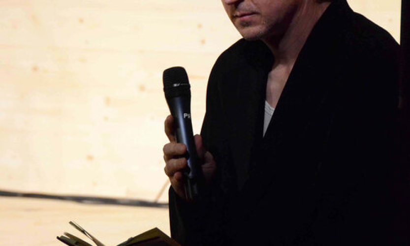 Lars Eidinger liest und singt Bertolt Brecht's Hauspostille