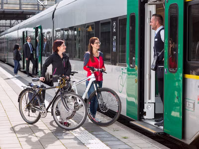Das Fahrrad ist problemlos auf der Sachsen-Franken-Strecke mit an Bord.