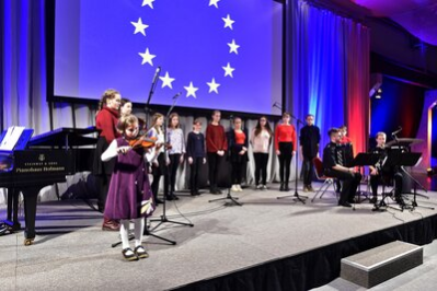 Musikalische Umrahmung durch die Musikschulen Erzgebirgskreis und Mittelsachsen sowie den Kinder- und Jugendchor der Theater Chemnitz