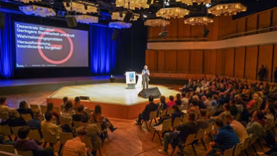 Eröffnung der Legacy-Konferenz im Carlowitz-Congress-Center.