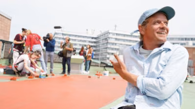 Auftakt für das „Roofscape Landmark Project“ heute auf dem Dach der Stadthalle.