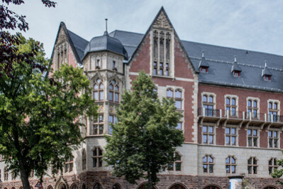 Ehemalige Oberpostdirektion in der Reichsstraße 11 - Außenfassade