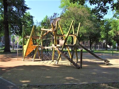 Spielplatz Luisenplatz, Kletterkombination