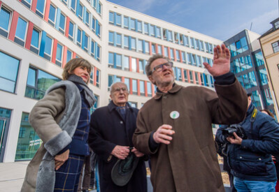 Oberbürgermeisterin Barbara Ludwig im Gespräch mit Hartwig Albiro und Michael Morgner.