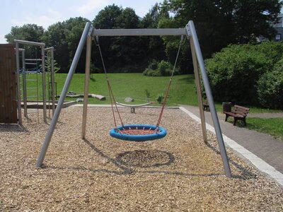 Spielplatz am Hochfeld, Nestschaukel