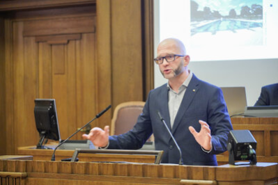 Thomas Kütter briefed the residents on the topics of urban development and construction