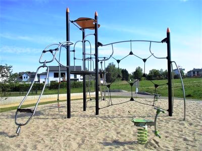 Spielplatz Riedbachtal-Grünzug, Klettergerüst