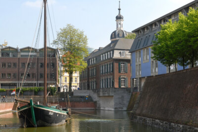 Düsseldorf, Alter Hafen