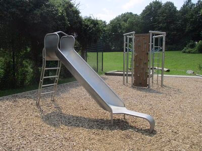 Spielplatz am Hochfeld, Rutsche