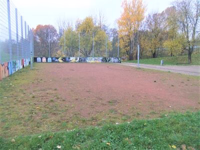 Freizeiteinrichtung im Park Chemnitzaue (Stadtteil Schloßchemnitz), Spielfeld