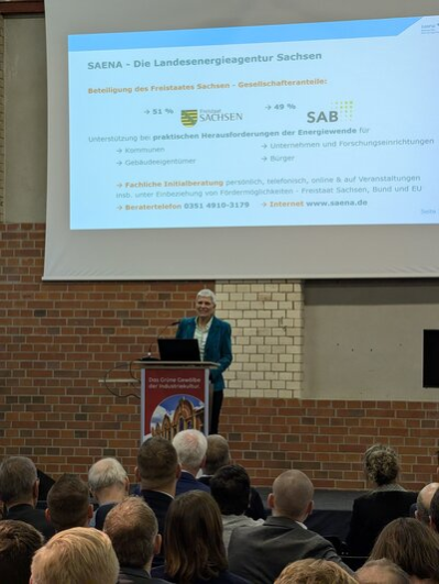 Referentin Frau Panicke bei ihrem Vortrag im Rahmen des 4. Energiedialogs Chemnitz.