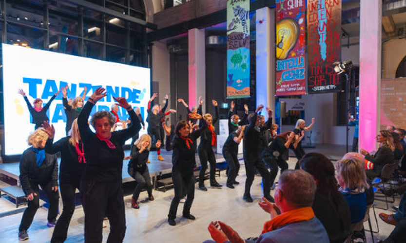 Tanzende Nachbarn | Tanzfestival im Garagen-Campus