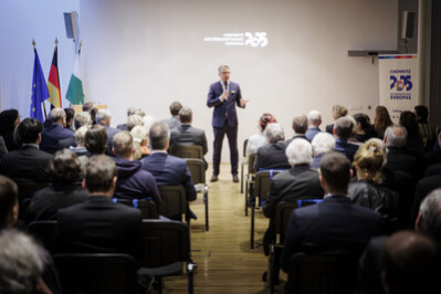 Bürgermeister Ralph Burghart präsentiert Chemnitz als Gastgeber für Europa im Jahr 2025.