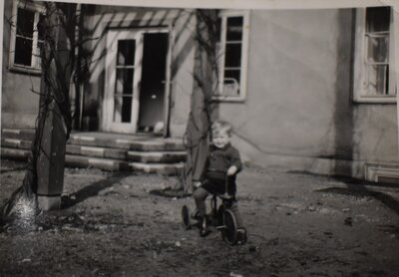 Wolfgang Ramms Vater war Heizer im Altenheim und bewohnte mit seiner Familie eine Wohnung im Erdgeschoss.