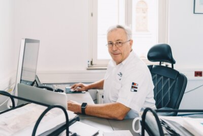 Dr. Bernhard Sünder