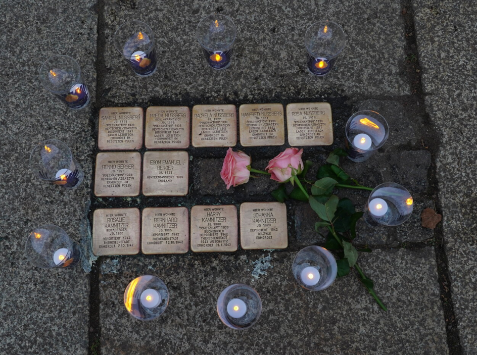 Aktion Lichterwege mit Stolperstein-Putzaktion 2024