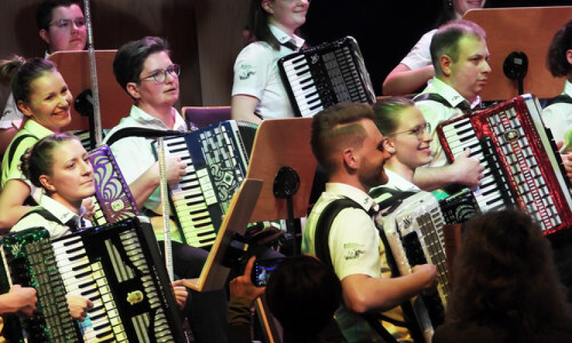 AUSVERKAUFT - Weihnachtskonzert Akkordeon Harmonists Chemnitz