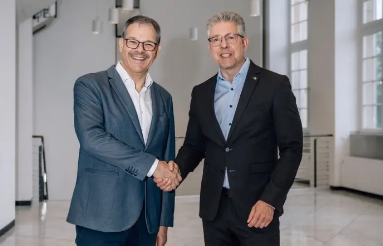 Vertrag f&uuml;r Dr. Christoph Dittrich verl&auml;ngert
