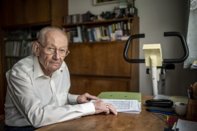 Dr. Helmut König