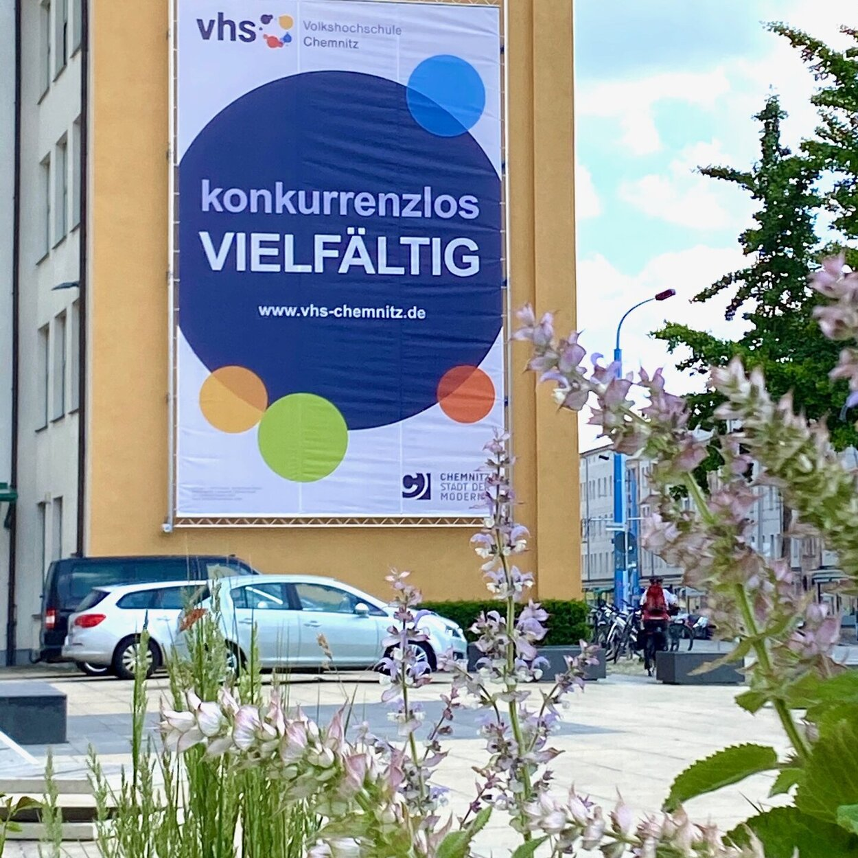 Die Volkshochschule Chemnitz bietet ein vielfältiges Programm