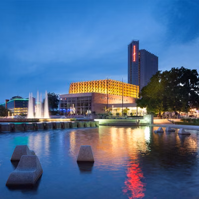 Der Stadthallenpark im Herzen der Stadt