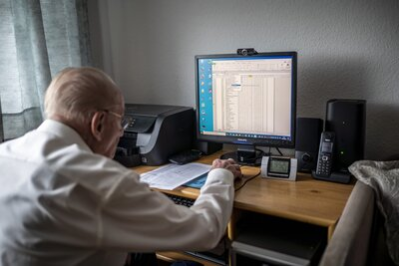 Dr. Helmut König