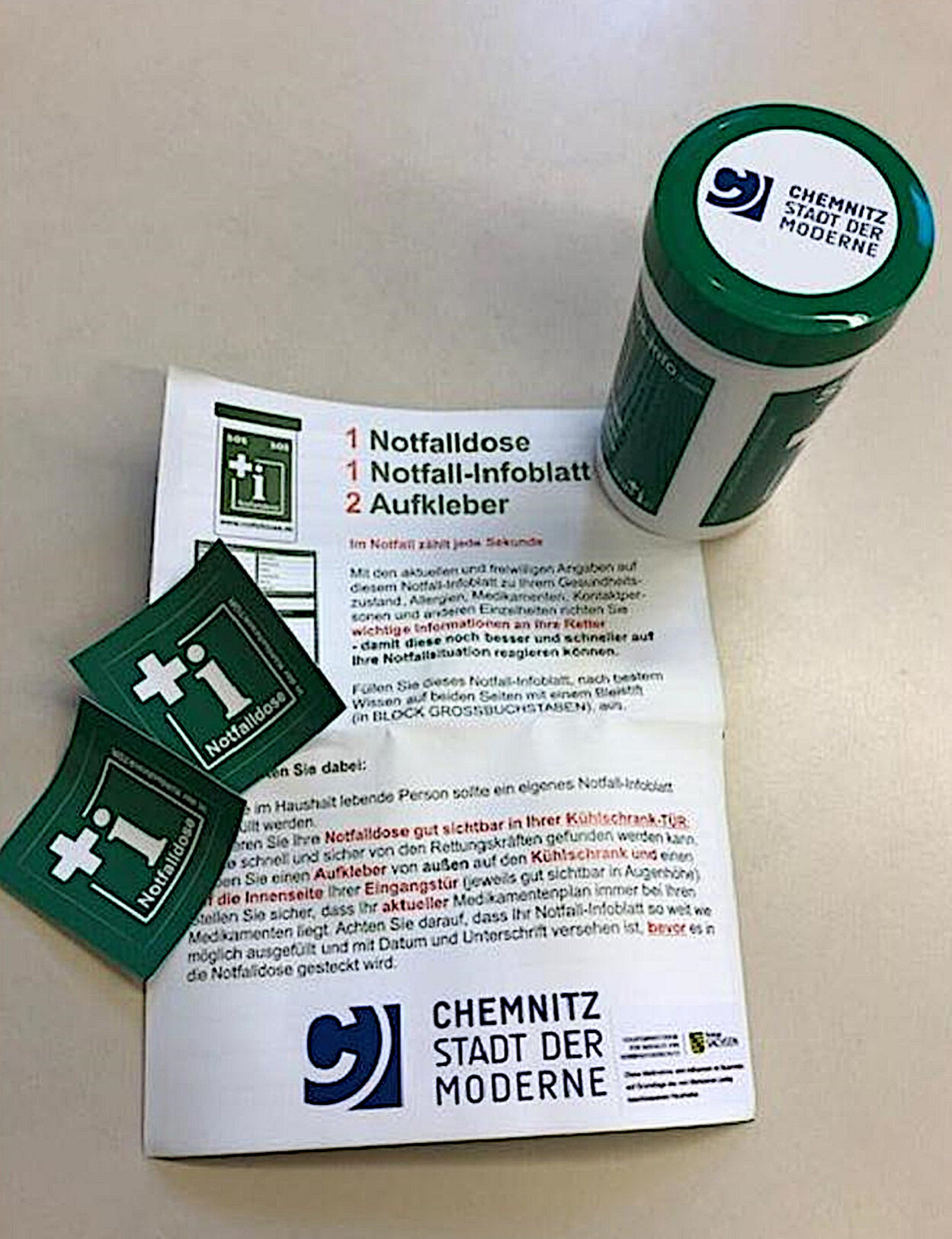 Notfalldose mit Inhalt