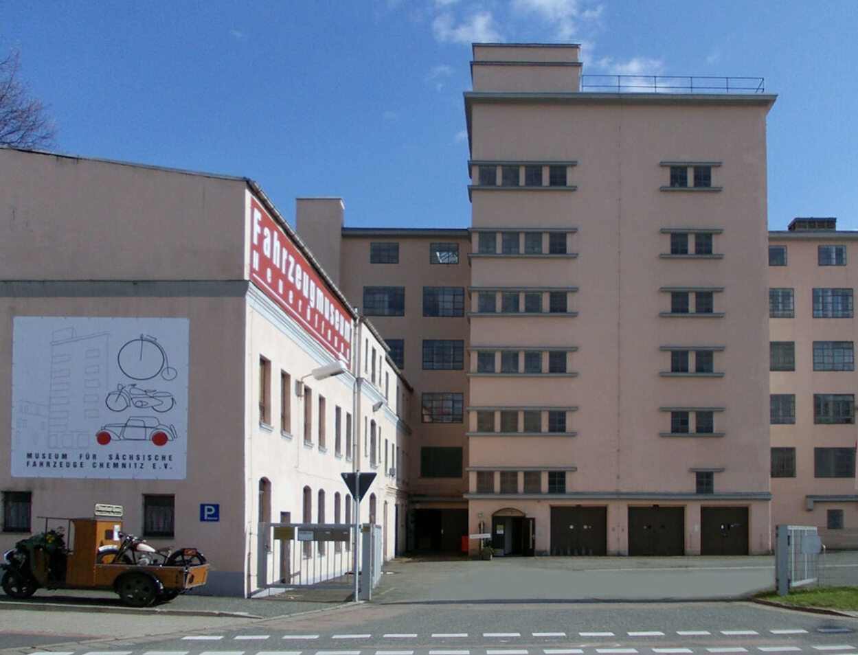 Die historische Hochgarage von 1928