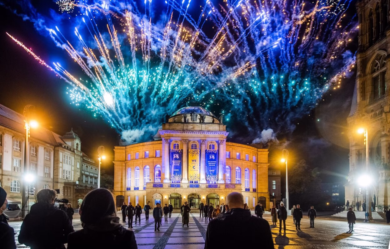 Ein Feuerwerk und ein Chor mit "Ode an die Freude" beschlossen den Abend.